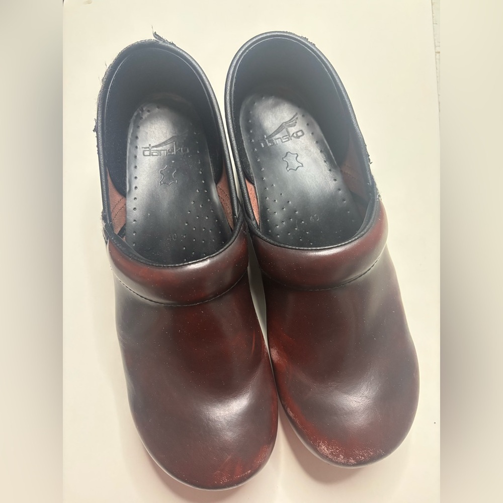 DANSKO PROFESSIONAL Burgundy Clogs Womens EU 40 US 9.5/10 Leather Comfort Shoes